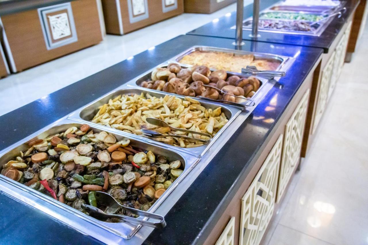 Spa Hotel Colossae Thermal Karahayit  Exterior foto A chafing dish buffet