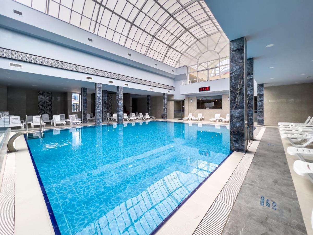 Spa Hotel Colossae Thermal Karahayit  Exterior foto Indoor pool